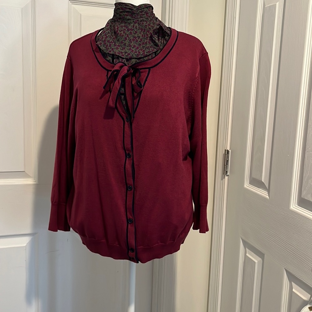 Nwot Modcloth Fuchsia Button Up With 3/4 Length S… - image 1